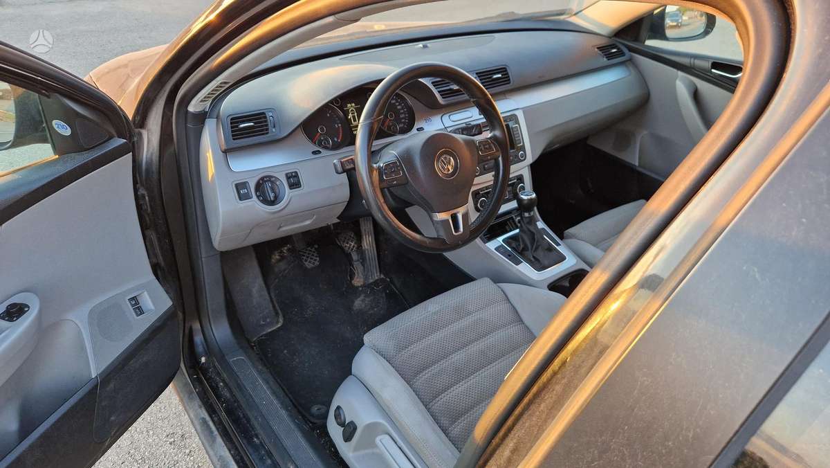 Volkswagen Passat, 2.0 l., Универсал