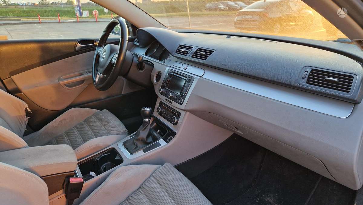 Volkswagen Passat, 2.0 l., Универсал
