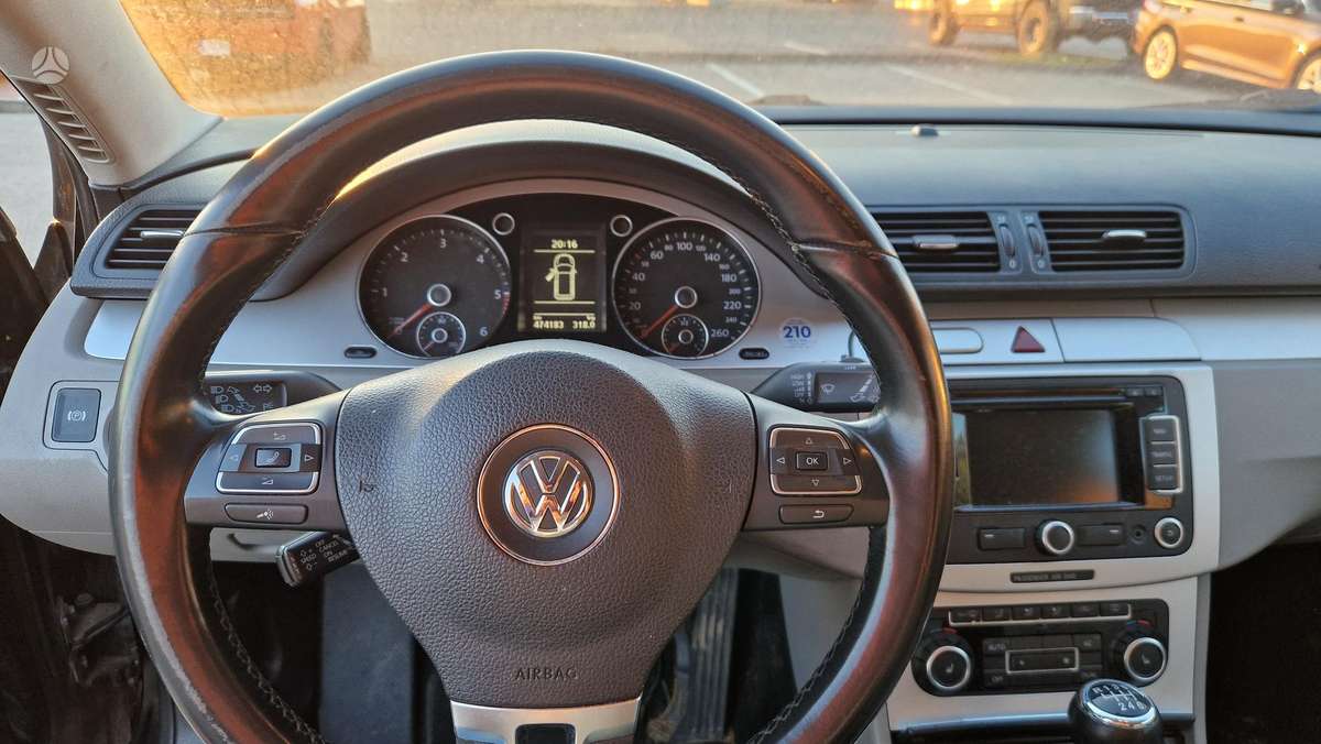 Volkswagen Passat, 2.0 l., Универсал