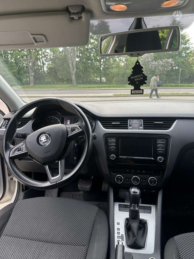 Škoda Octavia - 8