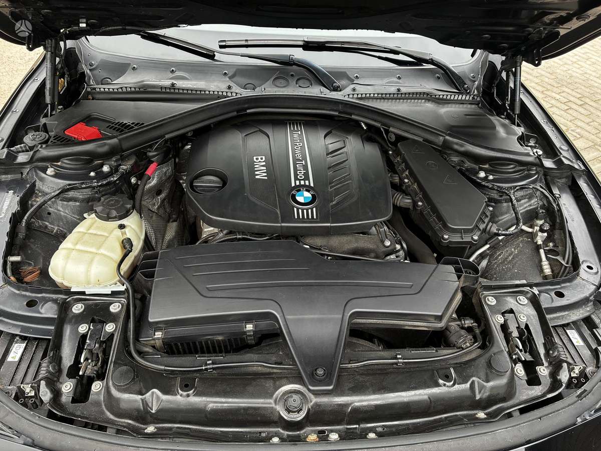 BMW 320, 2.0 l., Седан