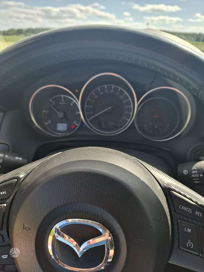 Mazda CX-5, 2.2 l., off-road / crossover