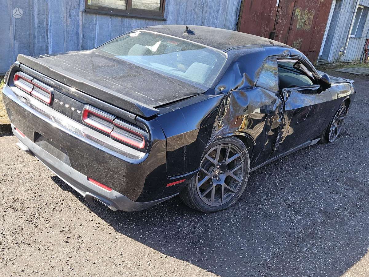 Dodge Challenger Rida 37306 myliu engine code esg gearbox code dfk 8hp70 co