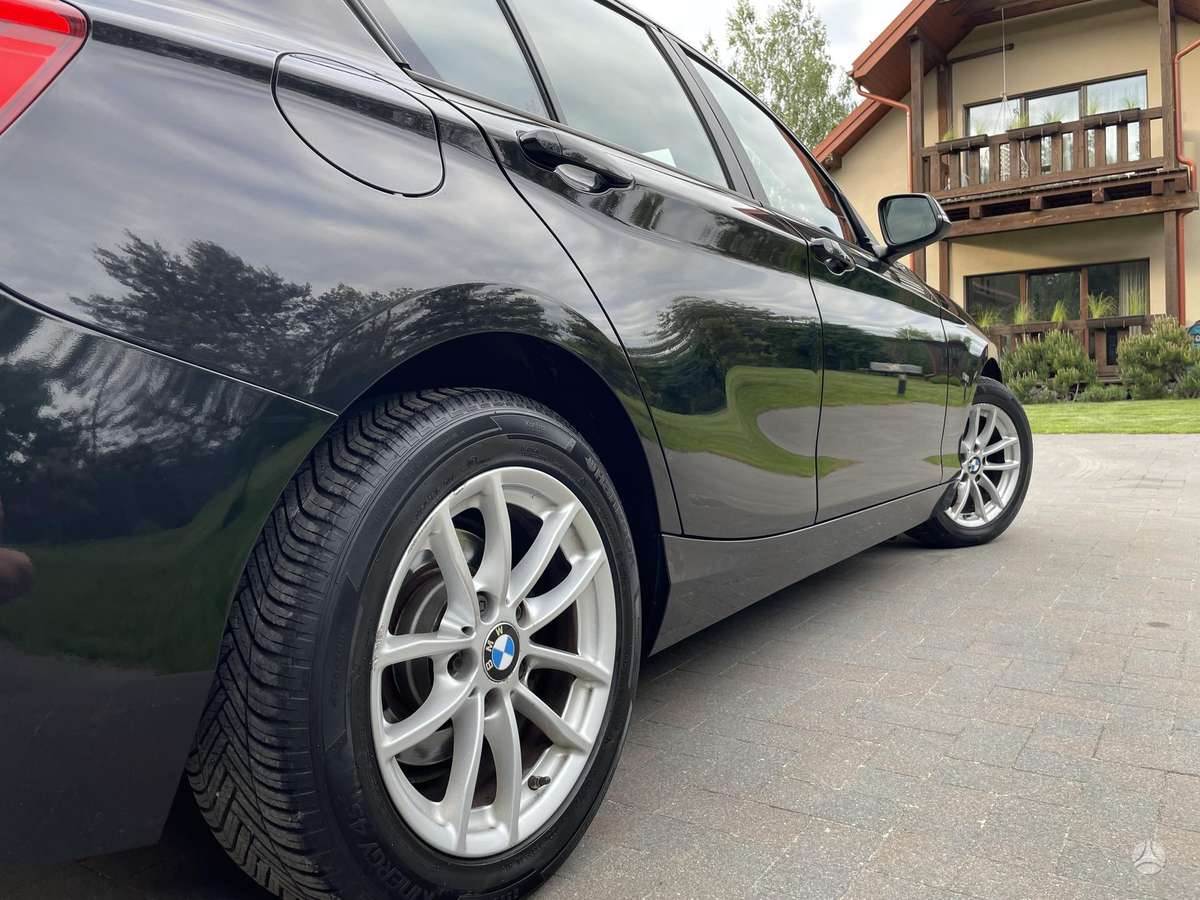BMW 118, 2.0 l., hatchback