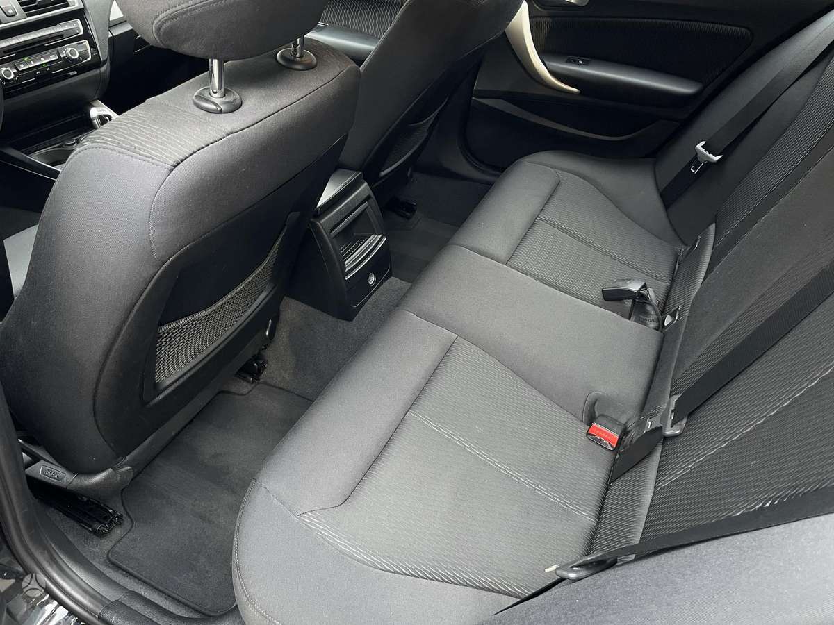 BMW 118, 2.0 l., hatchback
