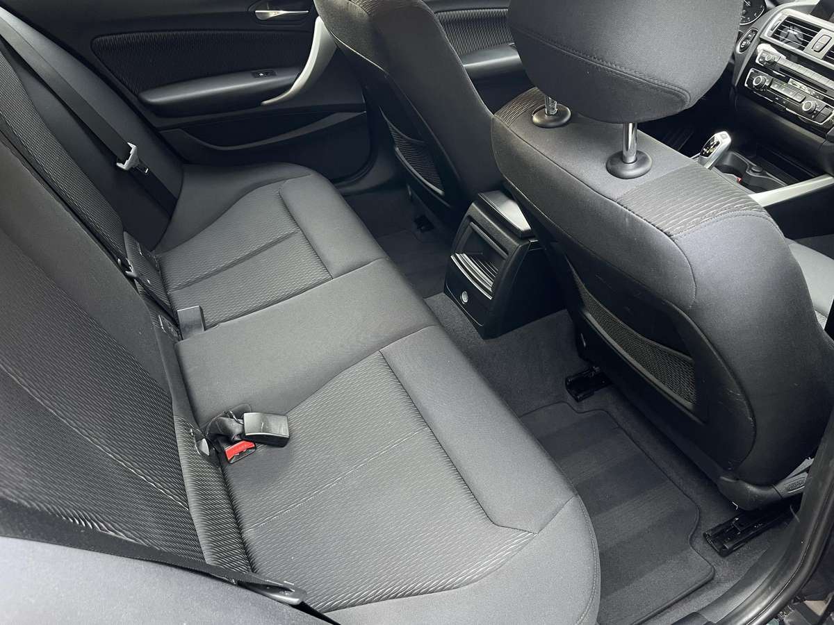BMW 118, 2.0 l., hatchback
