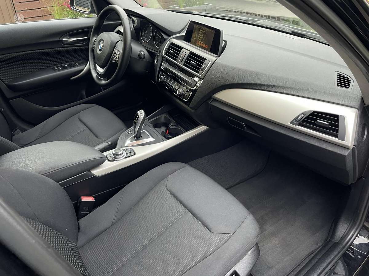 BMW 118, 2.0 l., Хэтчбек