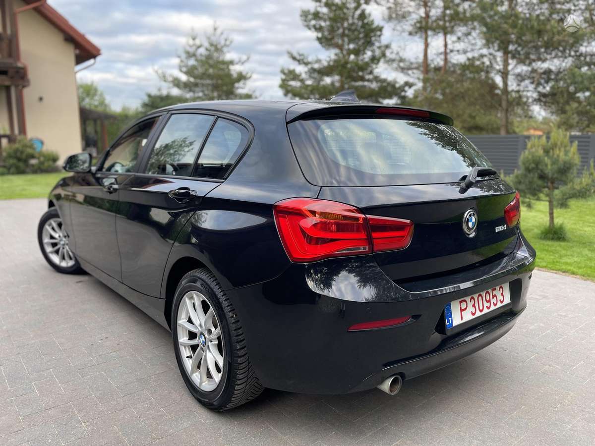 BMW 118, 2.0 l., hatchback