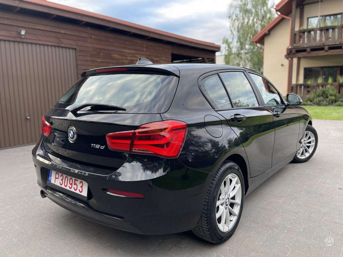 BMW 118, 2.0 l., hatchback