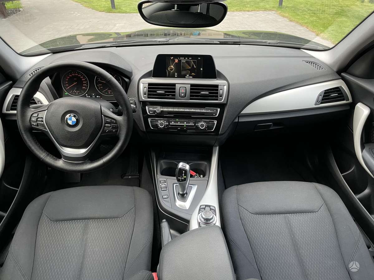 BMW 118, 2.0 l., hatchback
