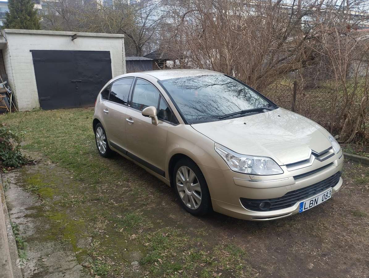 Citroen C4, 2.0 l., hatchback