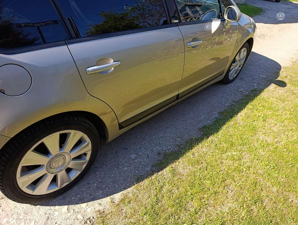 Citroen C4, 2.0 l., hatchback