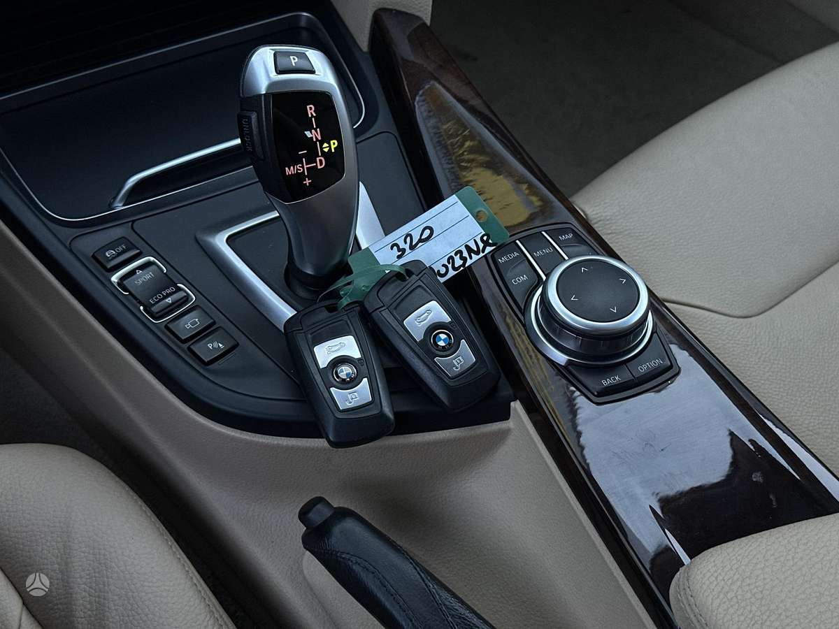BMW 320, 2.0 l., universalas