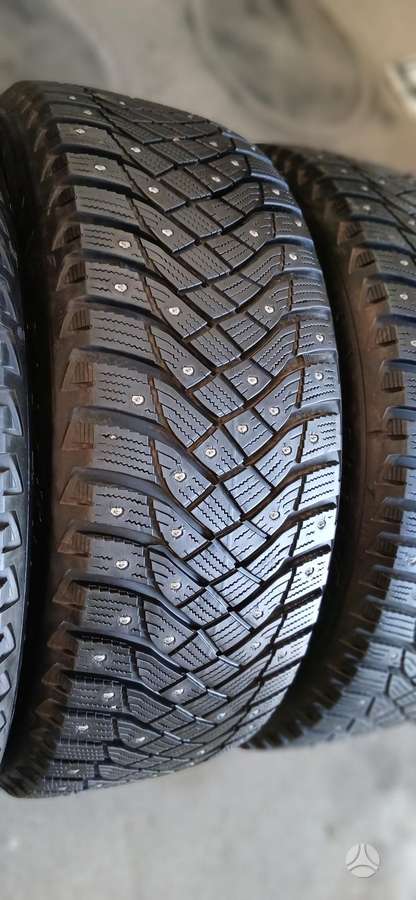 Goodyear, winter 215/55 R17