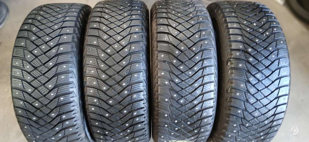 Goodyear, winter 215/55 R17