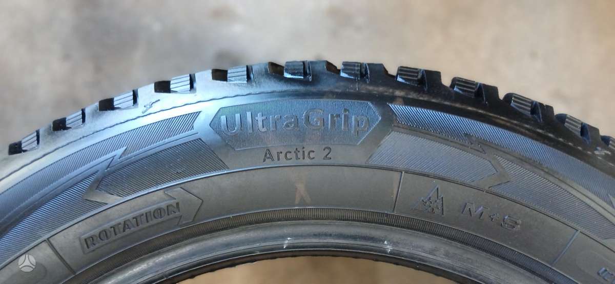 Goodyear, winter 215/55 R17