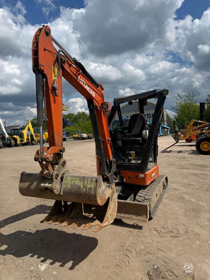Hitachi ZX26U-6CR, mini ekskavatori