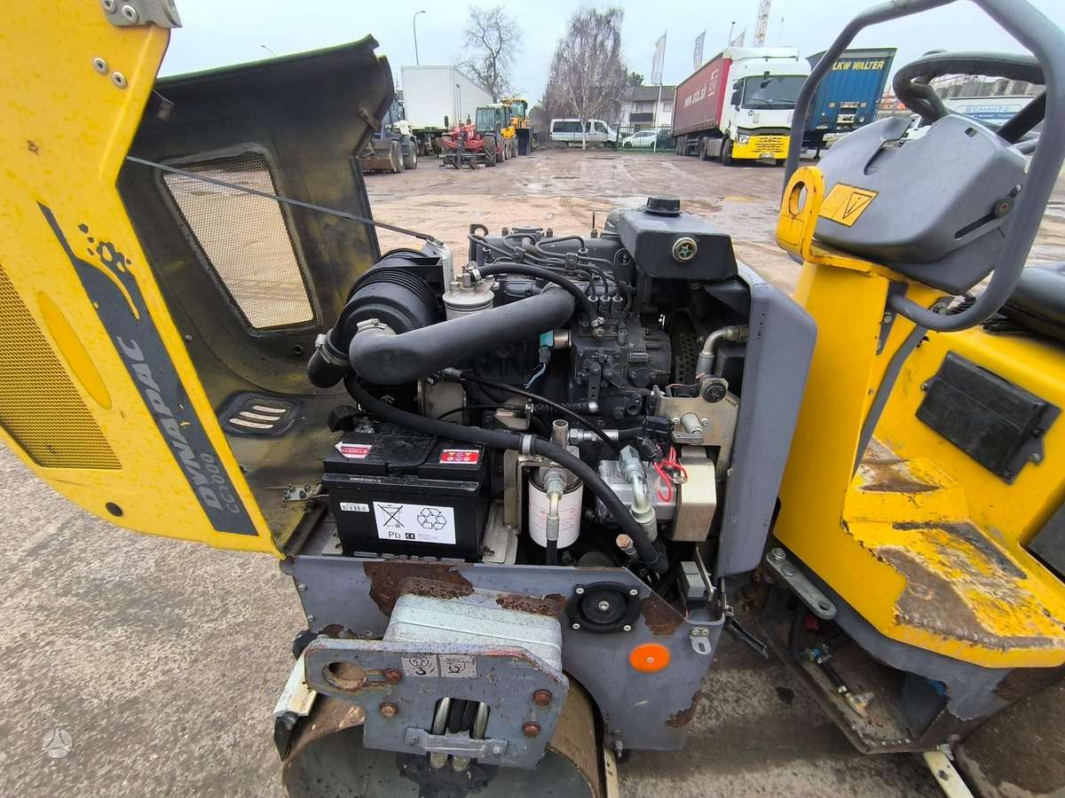 Dynapac CC1000, vibrator / compactor