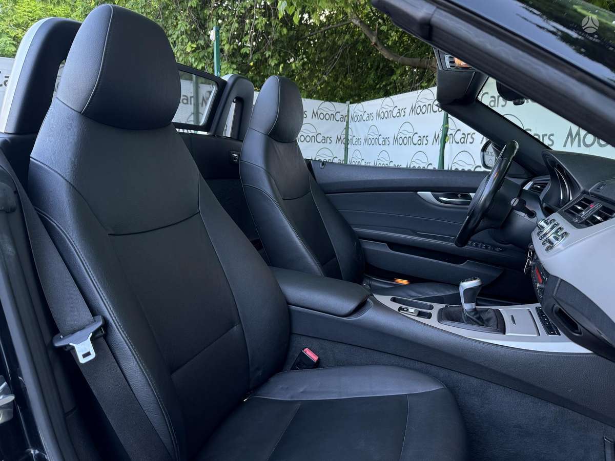 BMW Z4, 2.5 l., kabrioletas