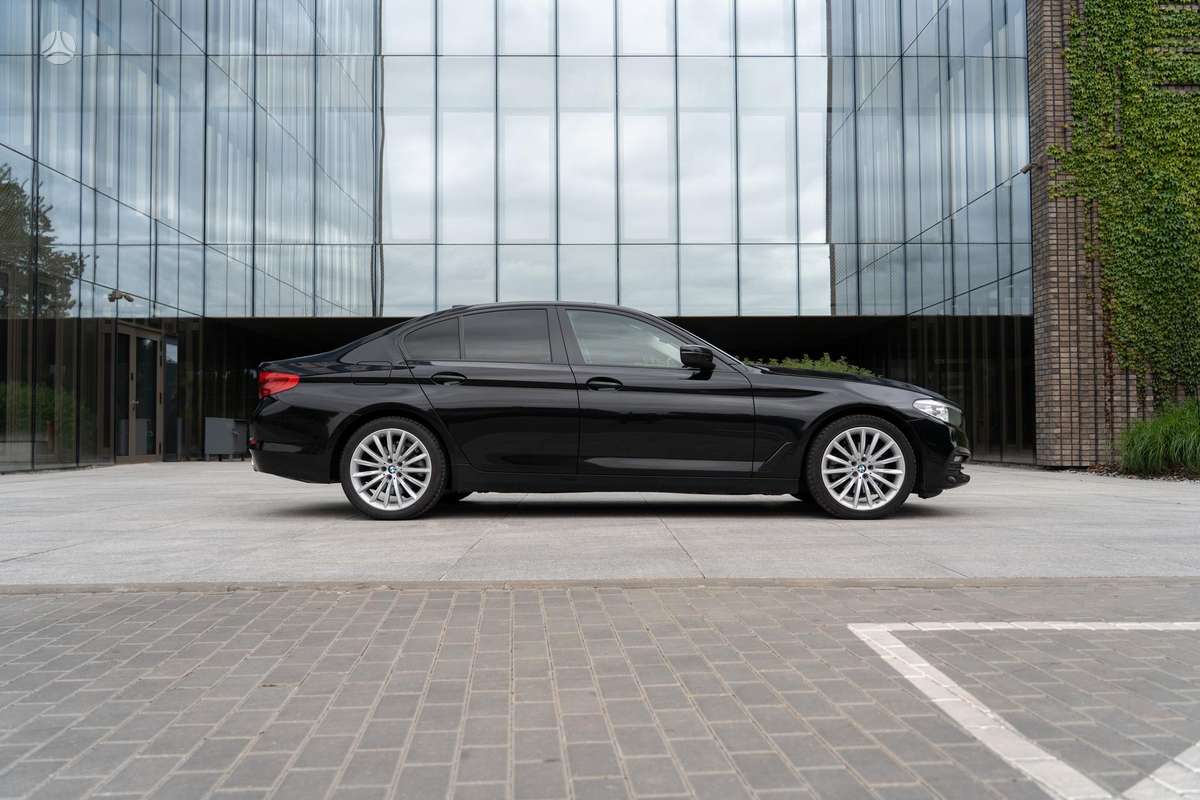 BMW 520, 2.0 l., Седан