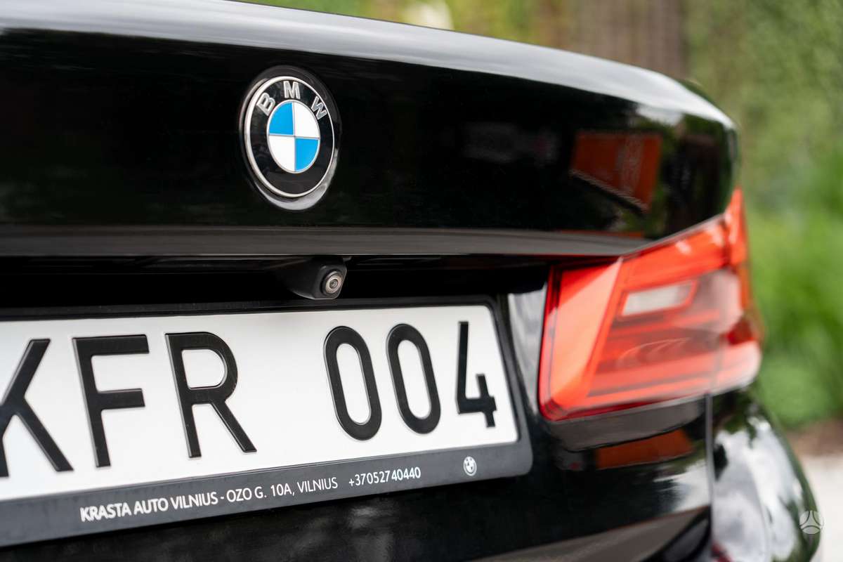BMW 520, 2.0 l., Седан