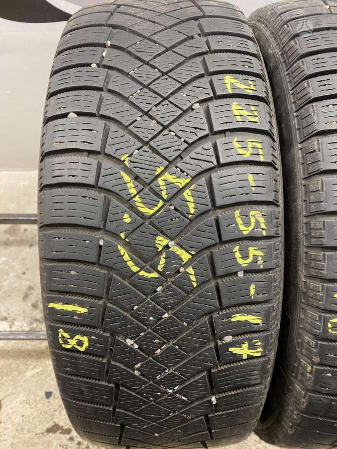Pirelli Ice Zero, winter 225/55 R17