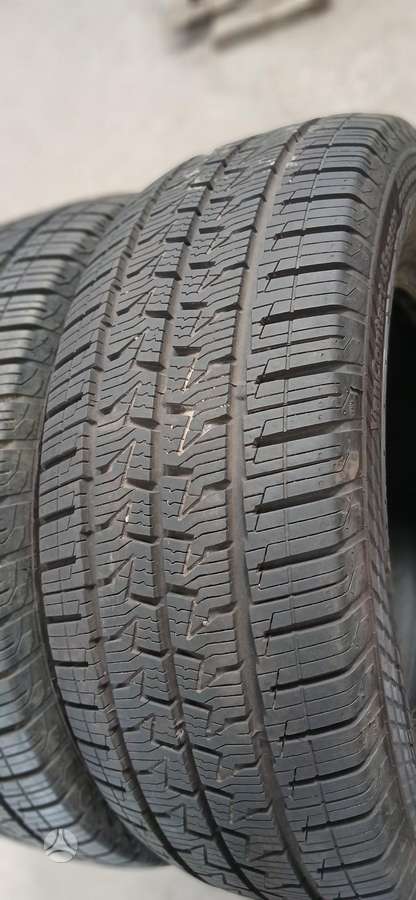 Continental, universalios 235/65 R16