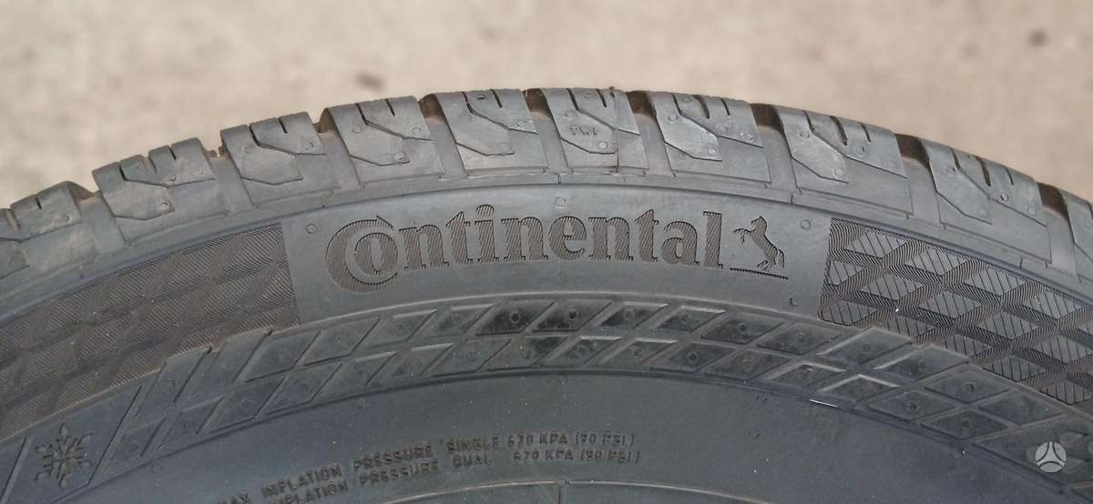 Continental, universalios 235/65 R16