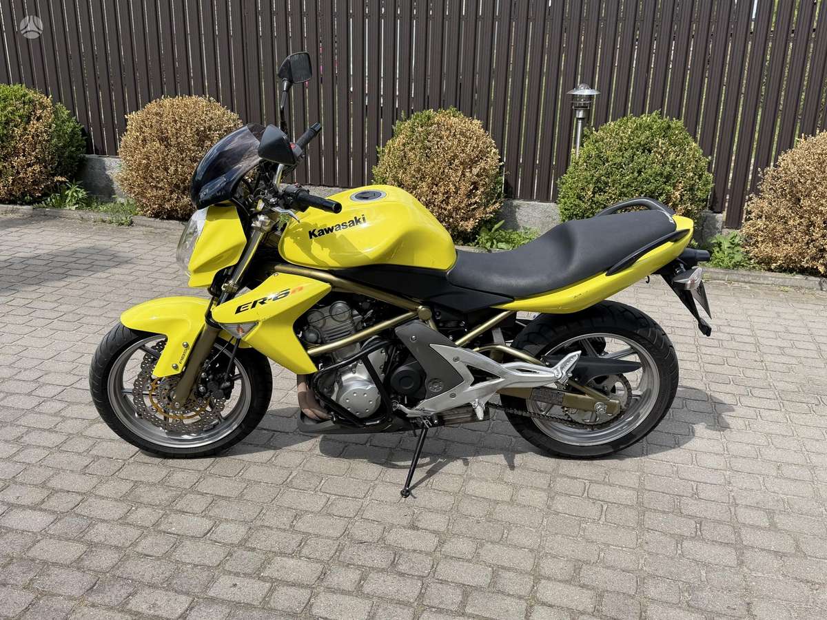 Kawasaki ER 649cc, street / classic