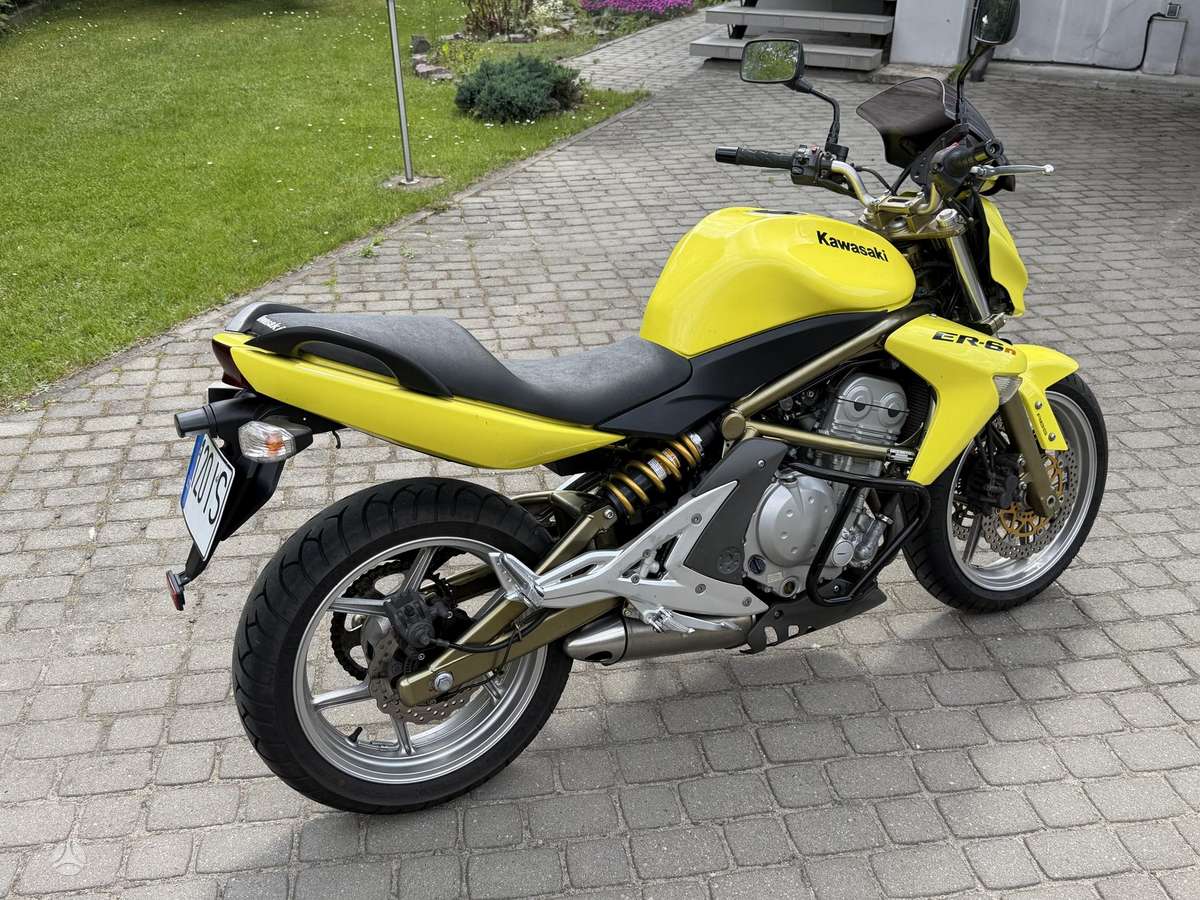 Kawasaki ER 649cc, street / classic
