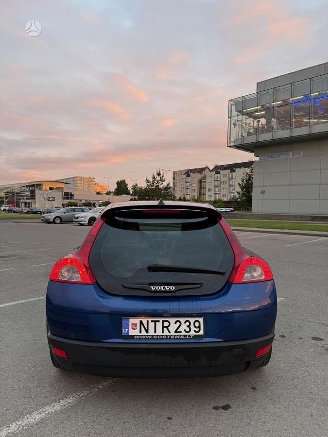 Volvo C30, 2.0 l., hatchback