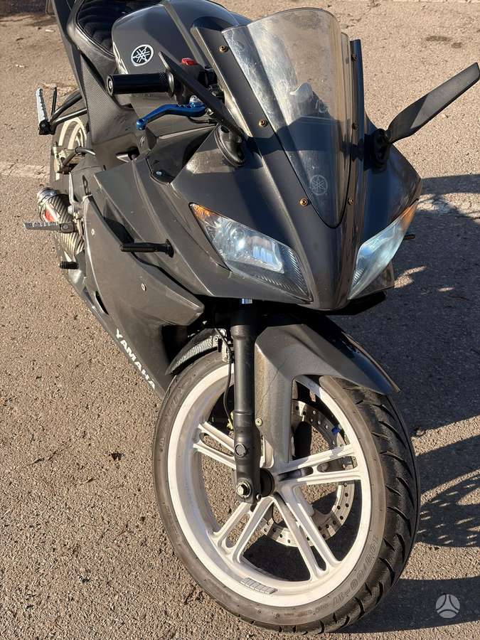 Yamaha YZF 125cc, superbikes