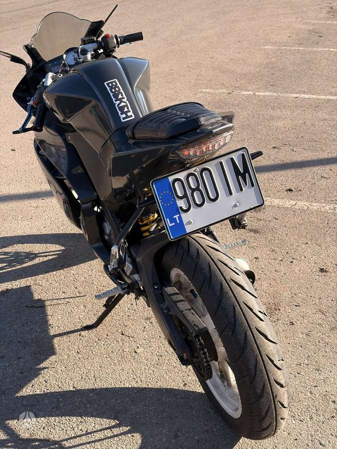 Yamaha YZF 125cc, superbikes