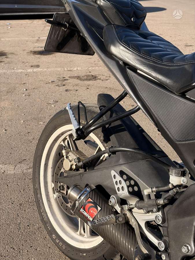Yamaha YZF 125cc, superbikes