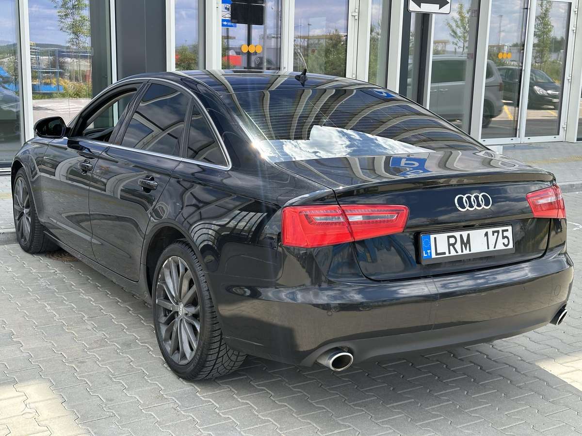Audi A6, 3.0 l., Седан