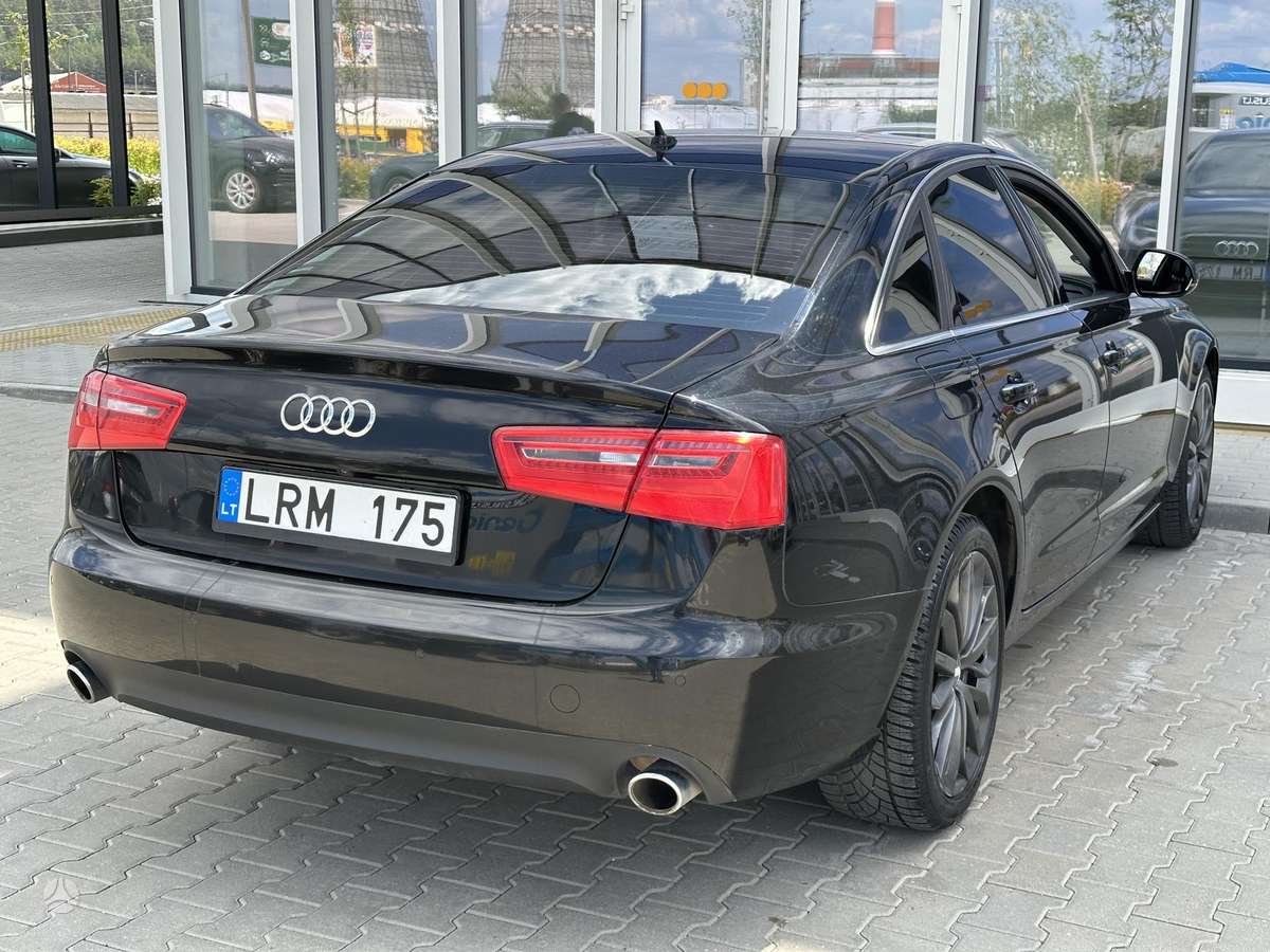 Audi A6, 3.0 l., Седан