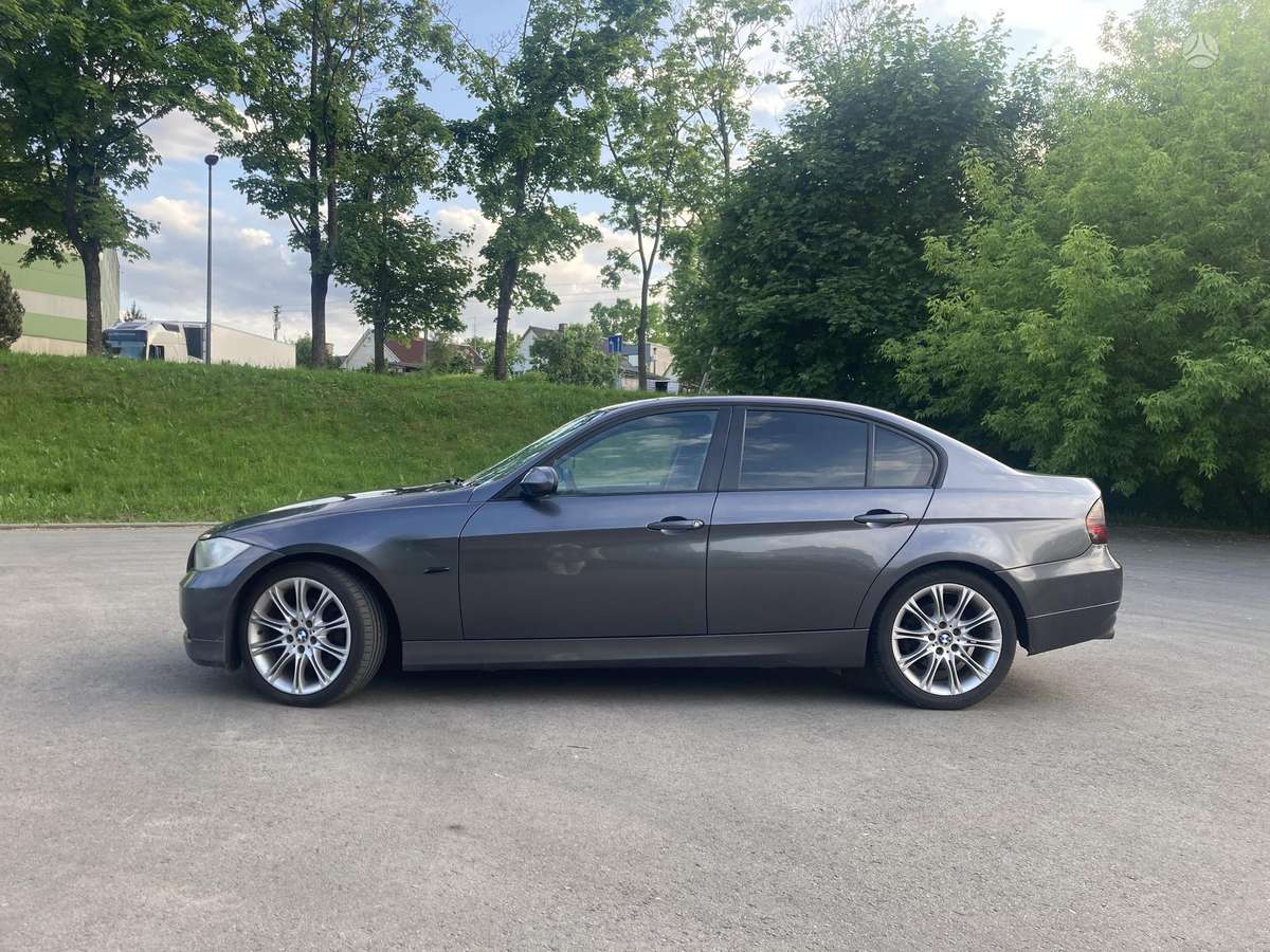 BMW 320, 2.0 l., Седан