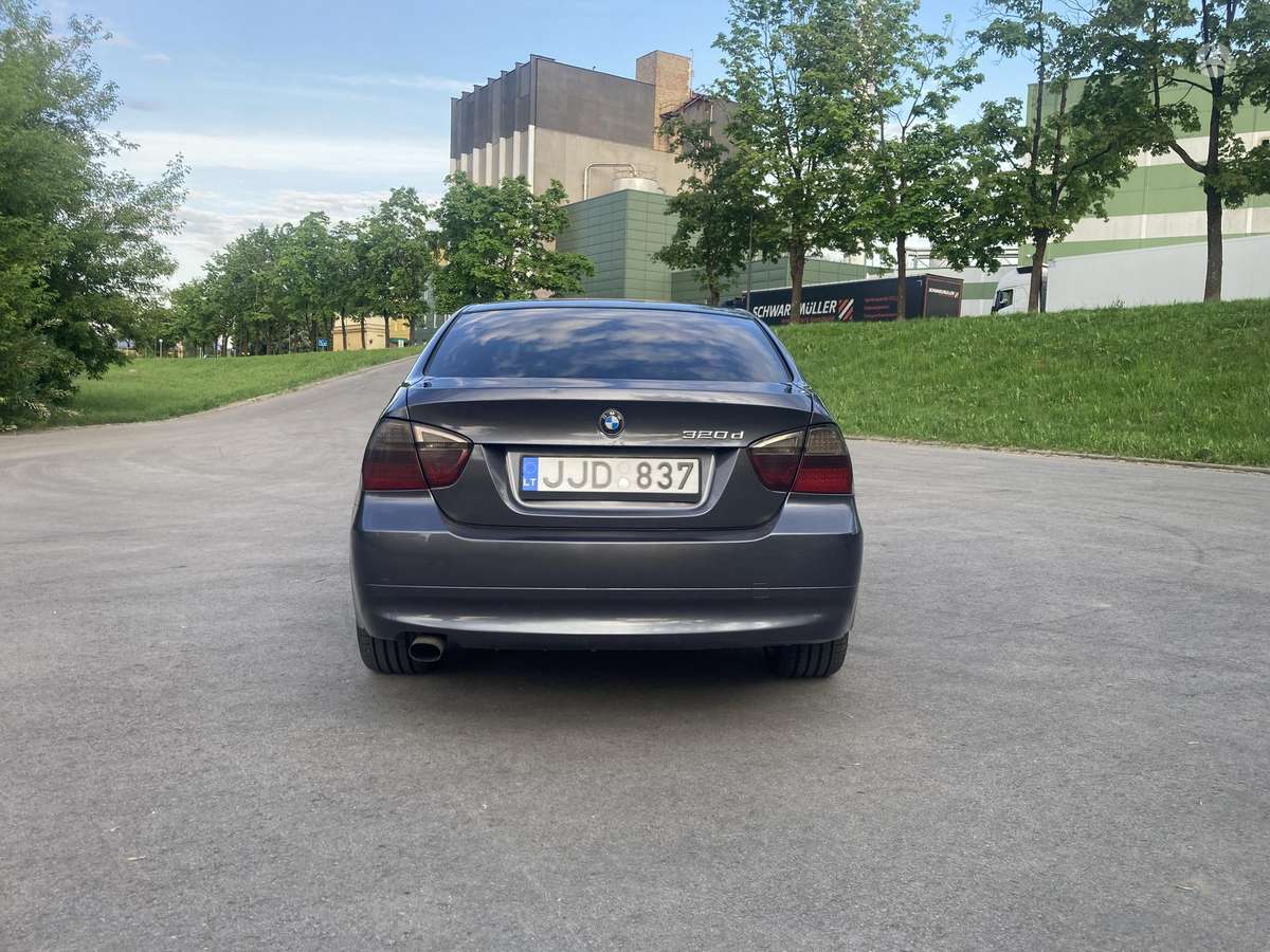 BMW 320, 2.0 l., Седан