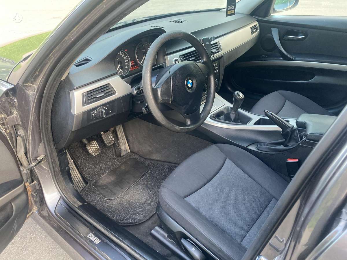 BMW 320, 2.0 l., Седан