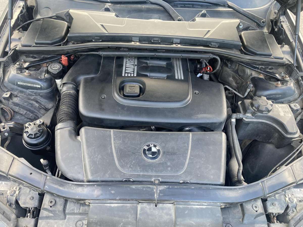 BMW 320, 2.0 l., Седан