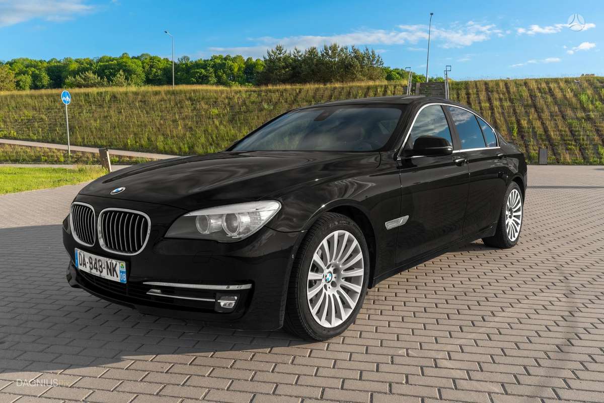 BMW 730, 3.0 l., Седан
