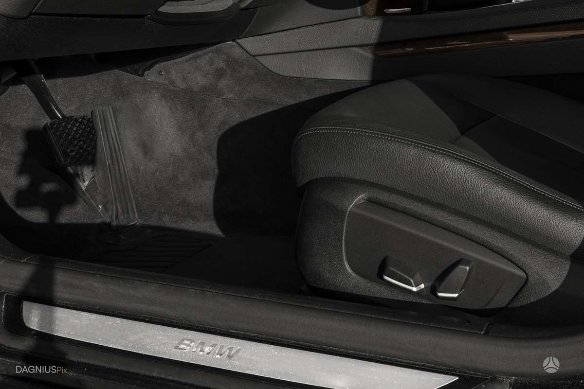 BMW 730, 3.0 l., Седан
