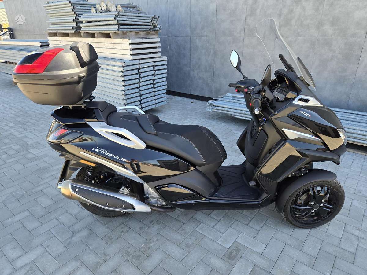 Peugeot Metropolis 400cc, trikes