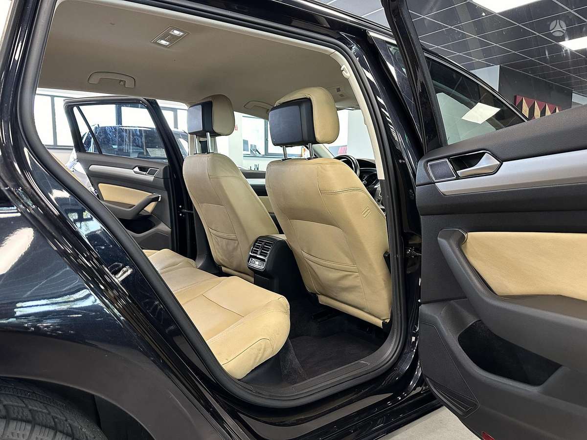 Volkswagen Passat - 3
