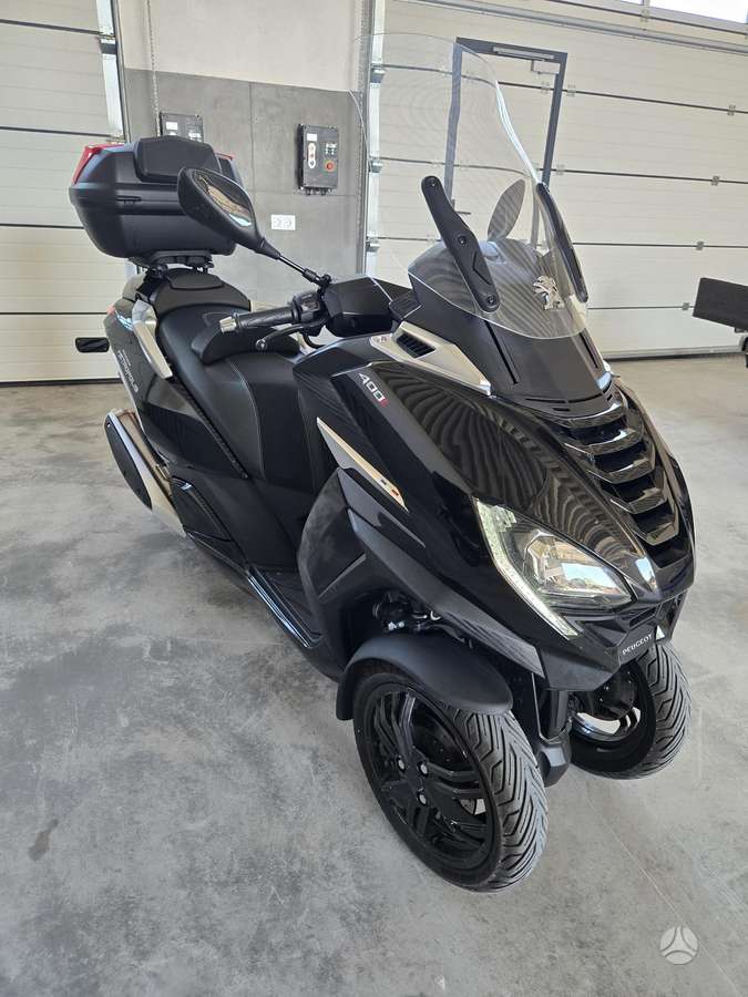 Peugeot Metropolis 400cc, trikes