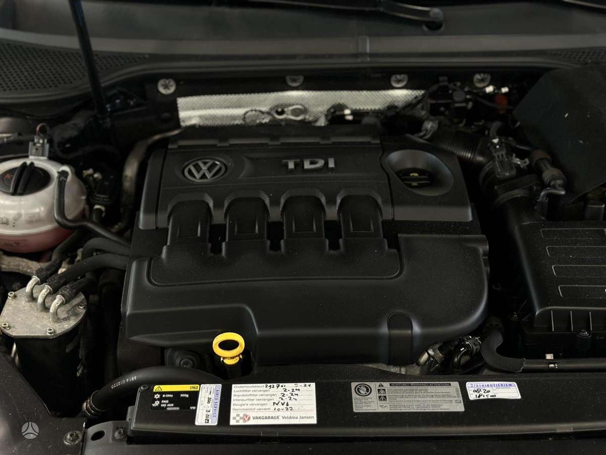 Volkswagen Passat - 5