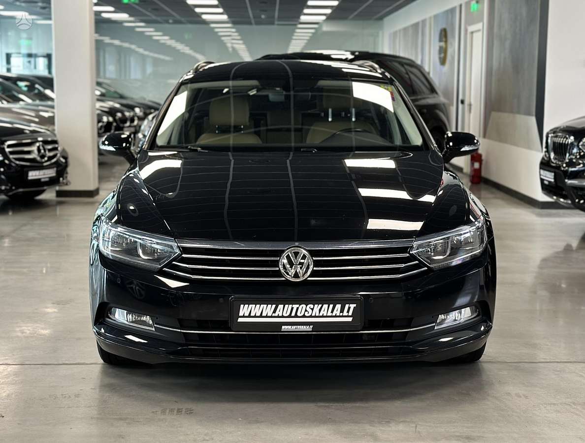 Volkswagen Passat - 12