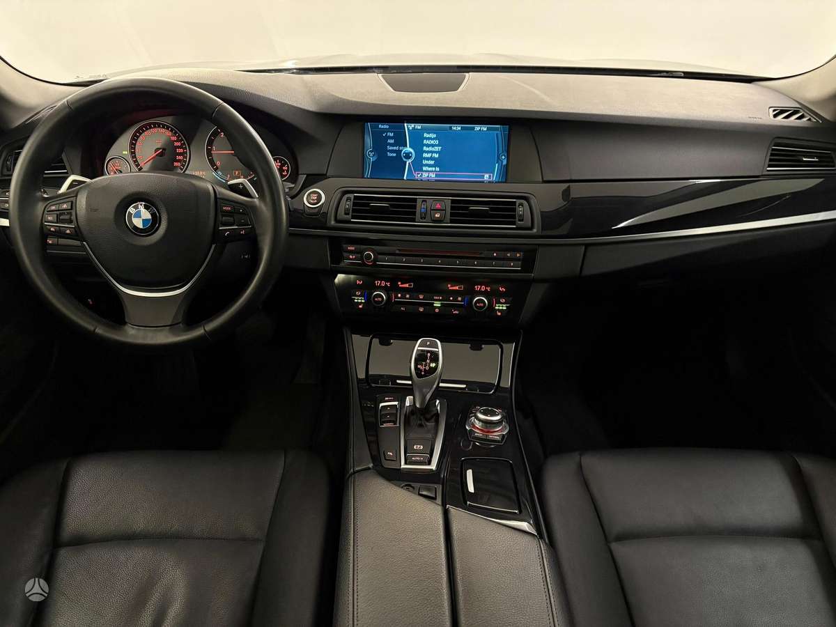 BMW 520, 2.0 l., Седан