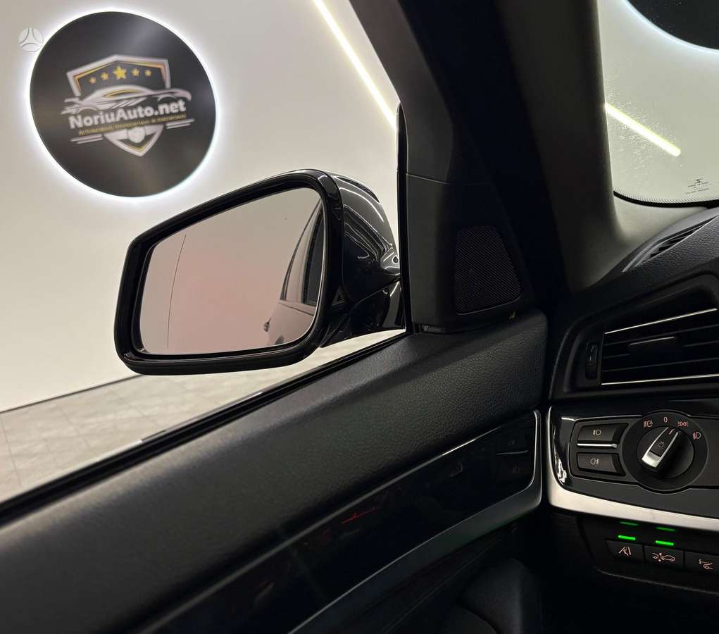 BMW 520, 2.0 l., Седан