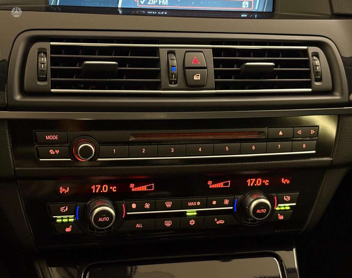 BMW 520, 2.0 l., Седан